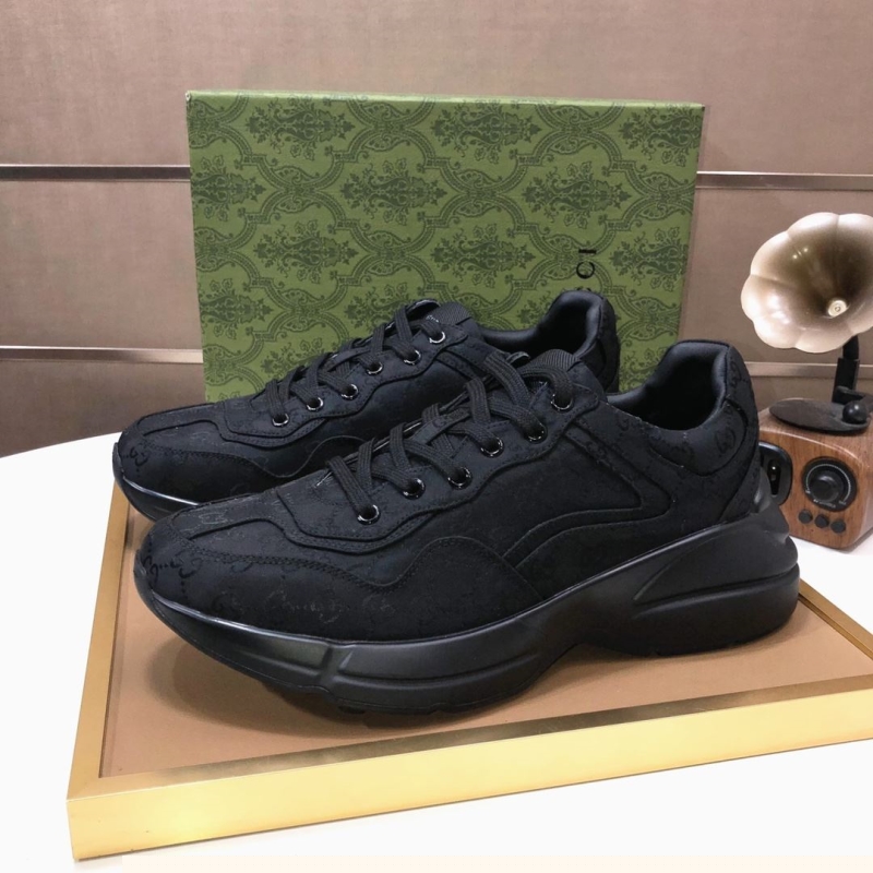 G*u*i casual shoes